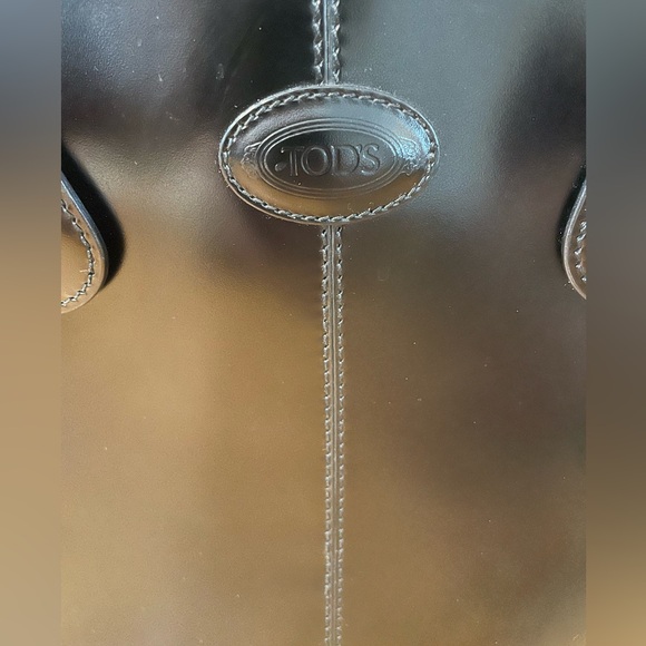 Tod's Black Leather Tote - Picture 3 of 9